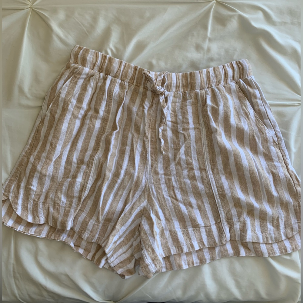 Linen shorts